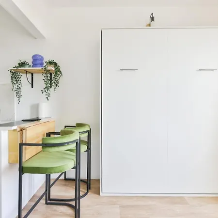 Appartamento Cosy à 1min à Pied Du Métro Porte Des Lilas *